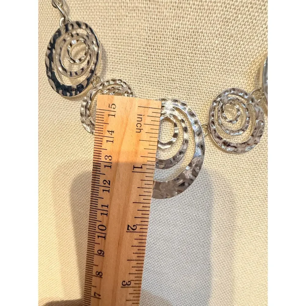 Vintage 1946 NOS Hammered Silver Tone Bib Necklace